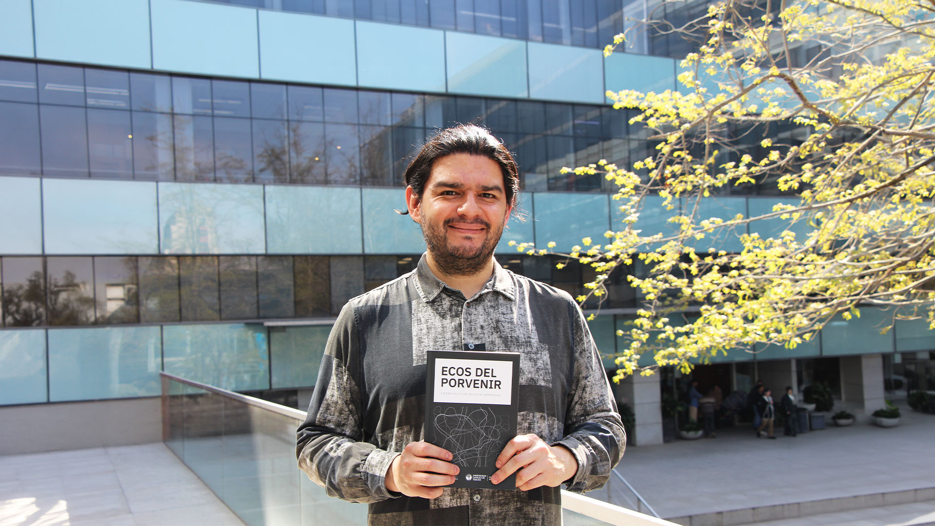 Eduardo Graells-Garrido obtiene el primer lugar en el concurso literario "Ecos del Porvenir"