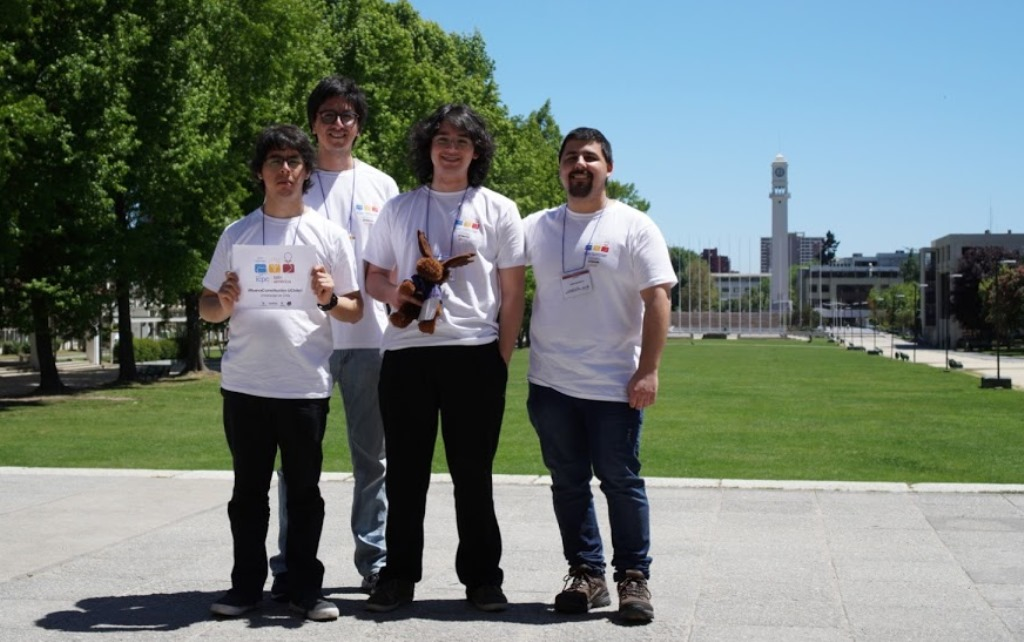 Estudiantes de la Universidad de Chile triunfan por noveno año consecutivo en torneo nacional de programación universitaria