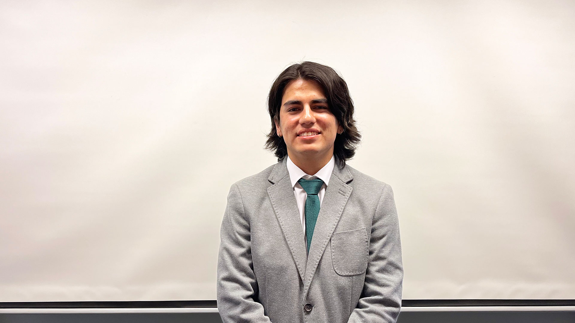¡Felicitaciones Manuel Rojas, nuevo ingeniero civil en computación!