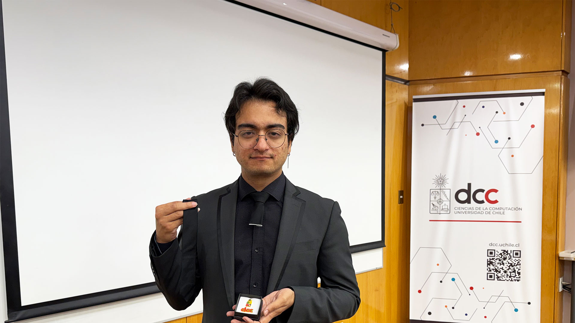 ¡Felicitaciones Ariel Riveros, nuevo magíster e ingeniero civil en computación!