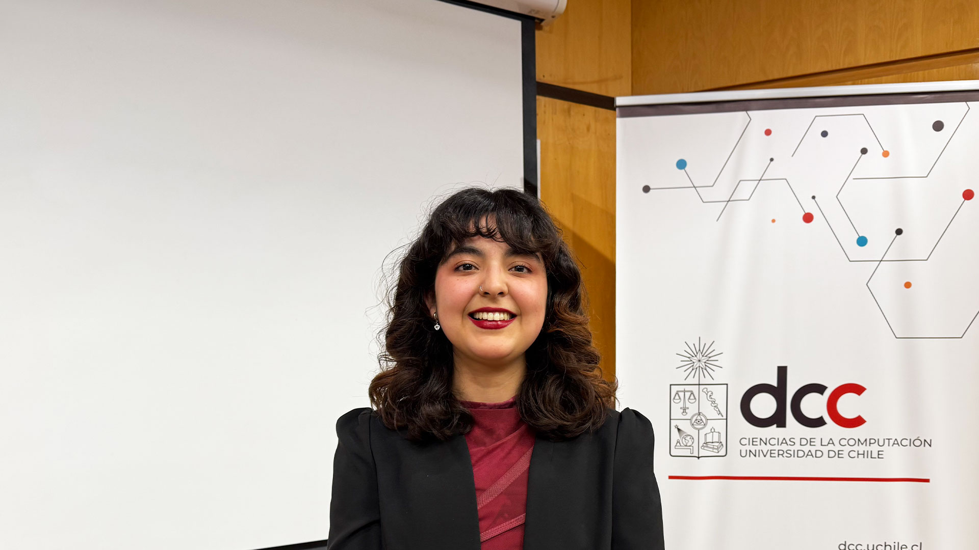 ¡Felicitaciones Catalina López, nueva ingeniera civil en computación!