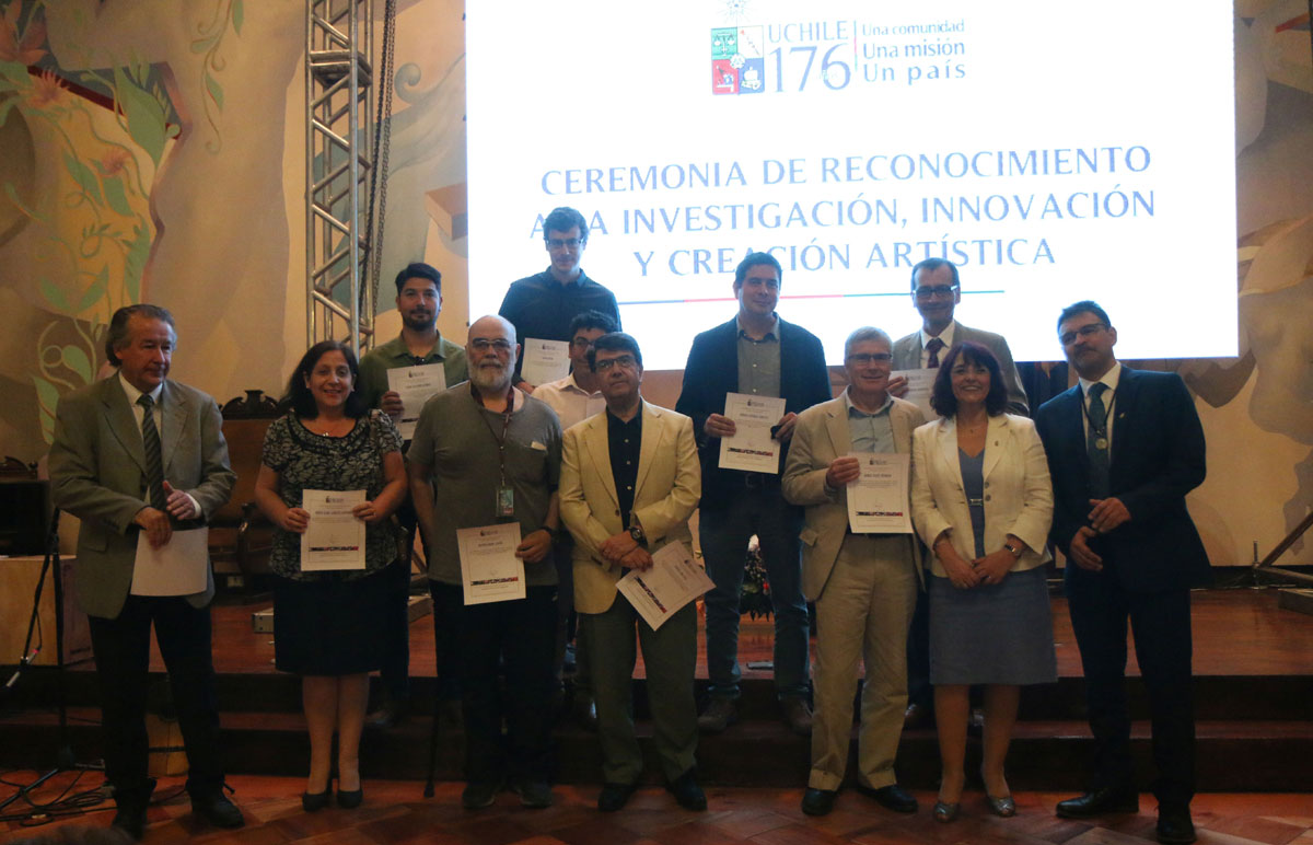 El Profesor AIdan Hogan (en la última fila) fue reconocido junto con el Prof. Pablo Barceló por tener una publicación en el 6% mejor de la disciplina.