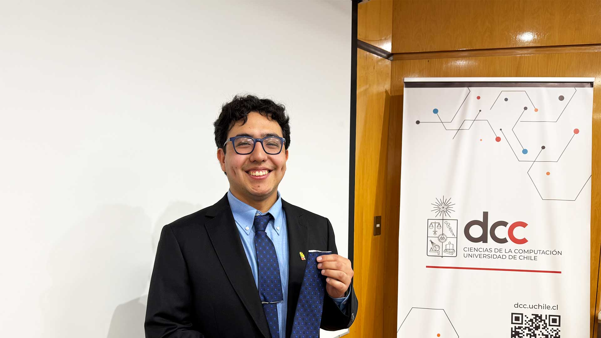 ¡Felicitaciones Diego Reyes, nuevo ingeniero civil en computación!
