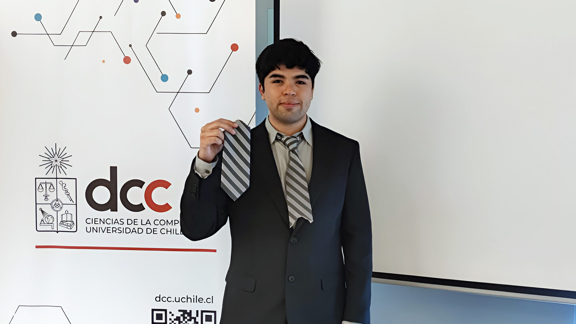 ¡Felicitaciones Giuliano Celedón, nuevo ingeniero civil en computación!