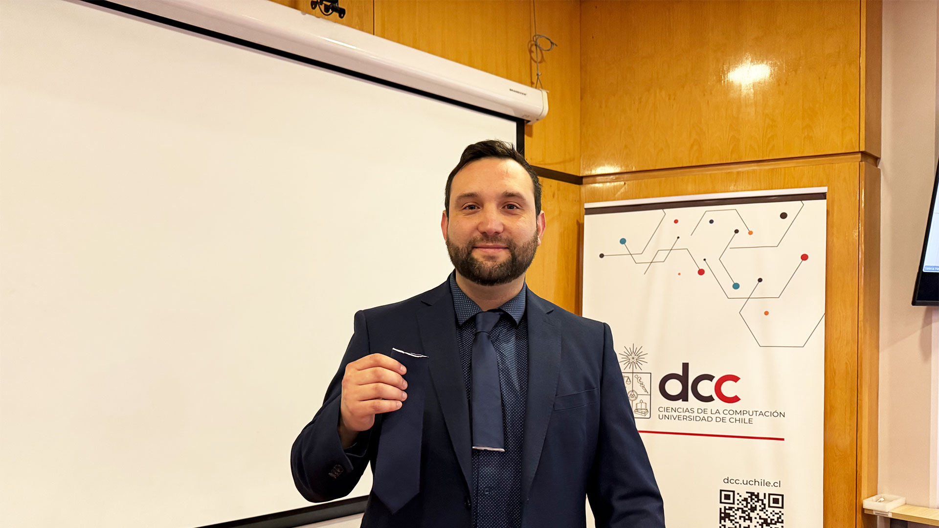 ¡Felicitaciones Gunther Moncada, nuevo magíster en ciencias mención computación!