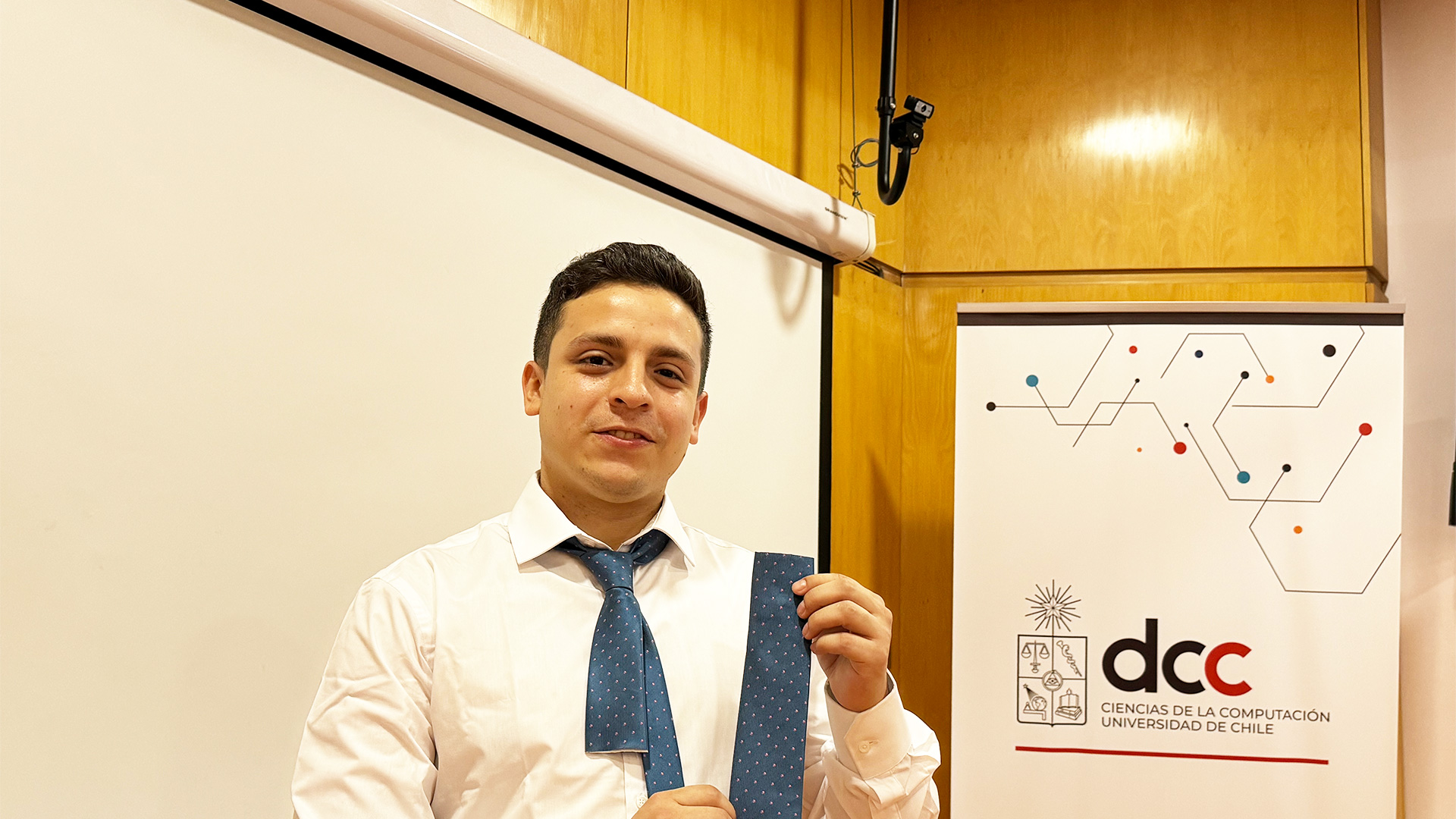 ¡Felicitaciones Javier Castro, nuevo ingeniero civil en computación!