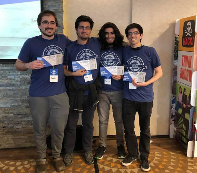 Estudiantes del DCC ganan Hackathon organizada por Facebook