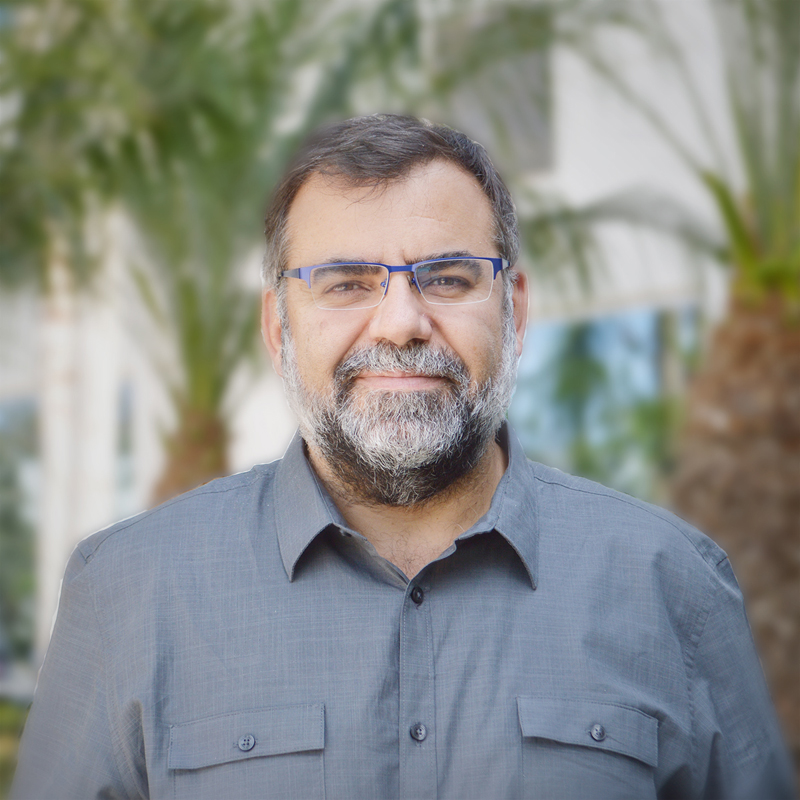 El Profesor Ricardo Baeza-Yates es es el primer científico proveniente de las ciencias de la computación que es incorporado como Miembro de Número de la Academia Chilena de Ciencias.