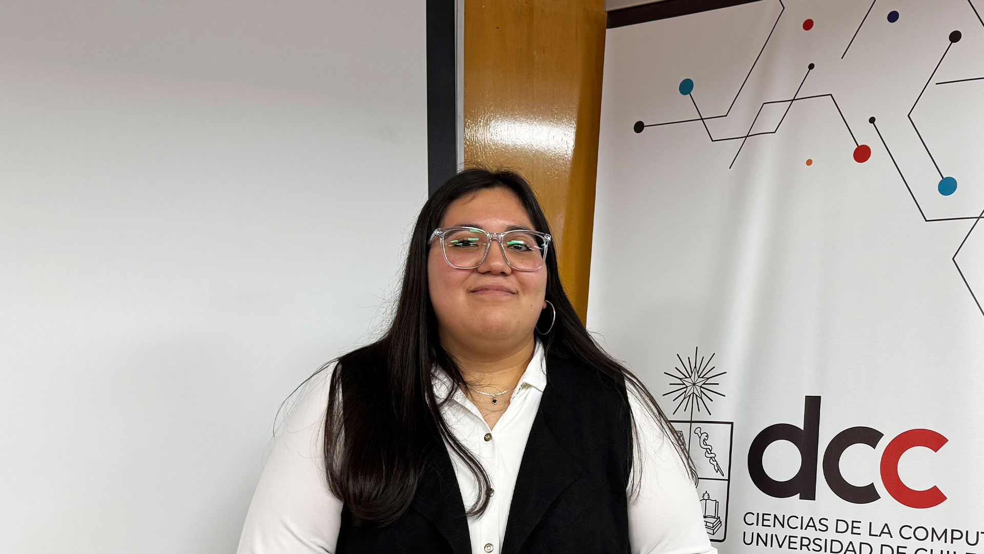 ¡Felicitaciones Scarleth Betancurt, nueva ingeniera civil en computación!