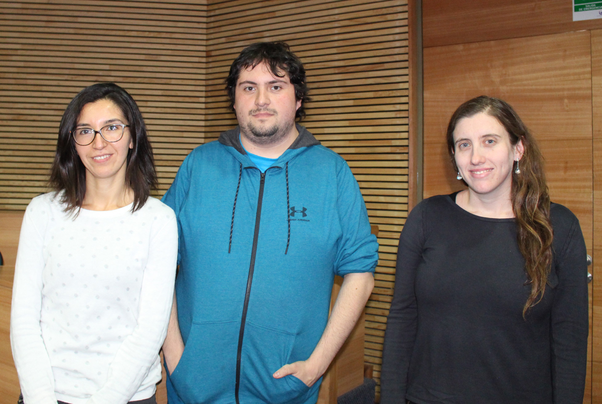 De izquierda a derecha, profesores: Claudia López (UTFSM), Francisco Gutiérrez (UChile) y Valeria Herskovic (PUC), gestores de esta iniciativa.