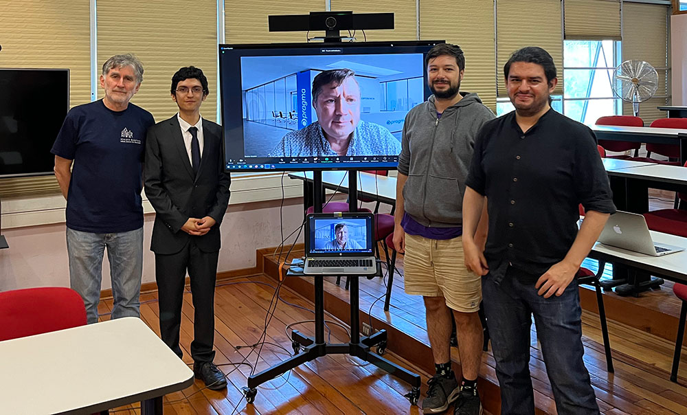 ¡Felicitamos a Tomás Cortez!  Nuevo Ingeniero Civil en Computación